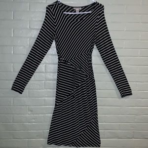 Small Motherhood Maternity Black & White Striped Long Sleeve Front Tie Dress
